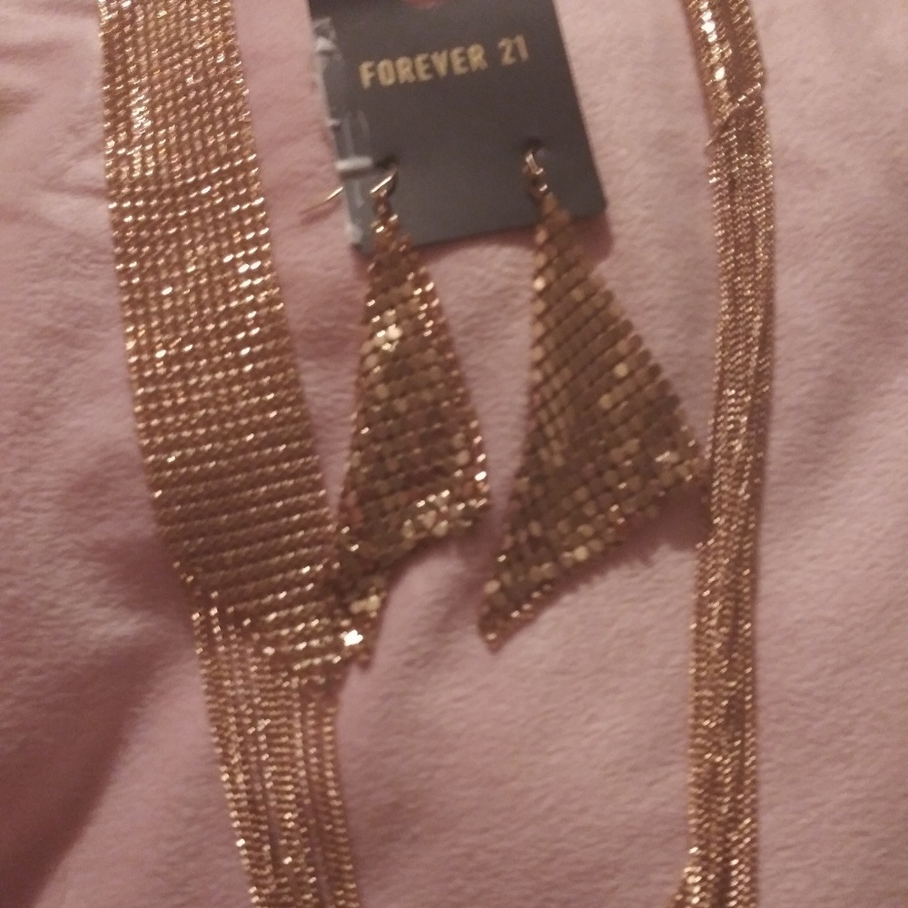 Necklace with earrings
